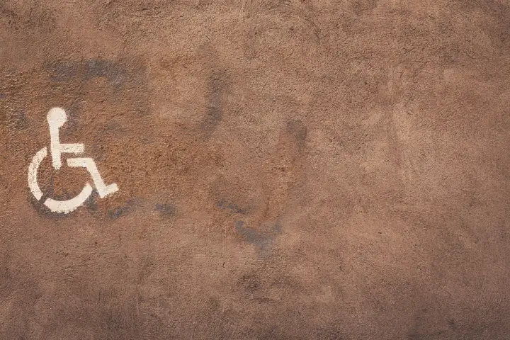 Travel alone to Tenerife with mobility issues