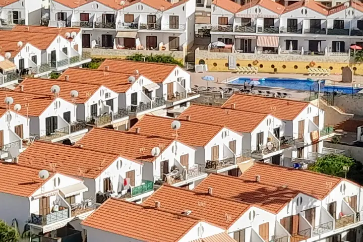 What is a typical day in Tenerife with support