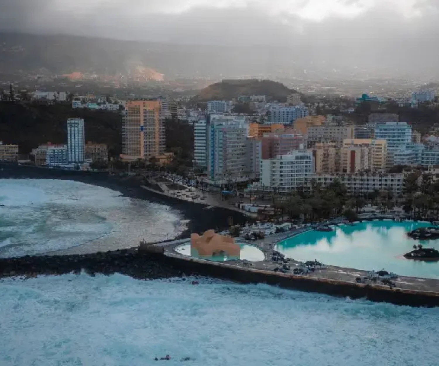 Can you hire a hoist in Tenerife?